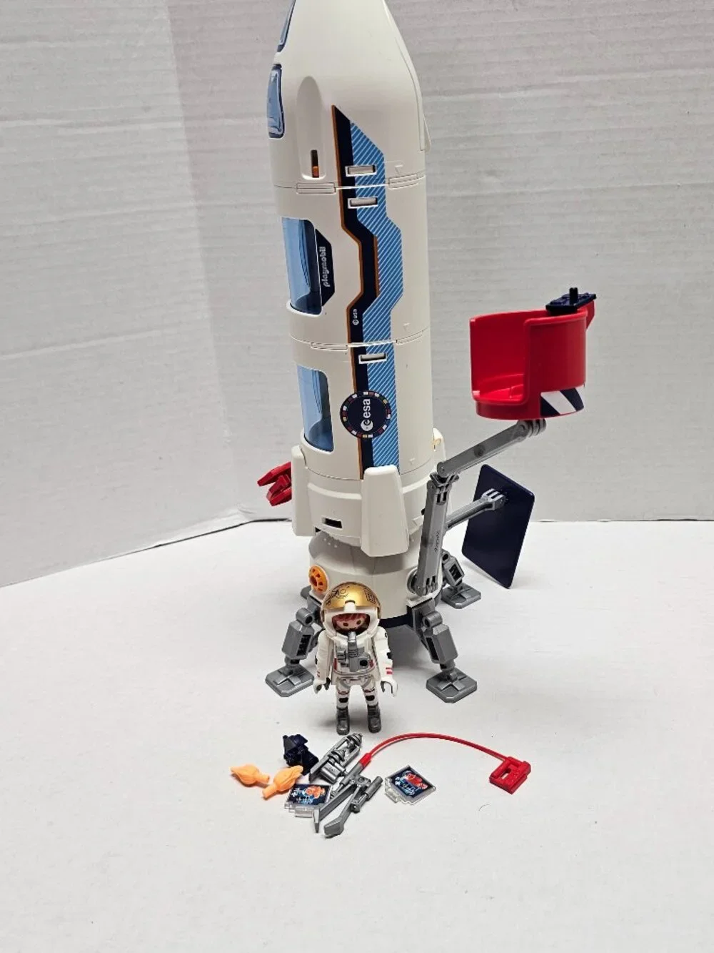 Playmobil ESA Outer Space Ship Mars Research Rocket Astronaut Figure 72011 4+